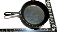 Number 5 Vintage Cast Iron Skillet With Heat Ring See Pictures For Details