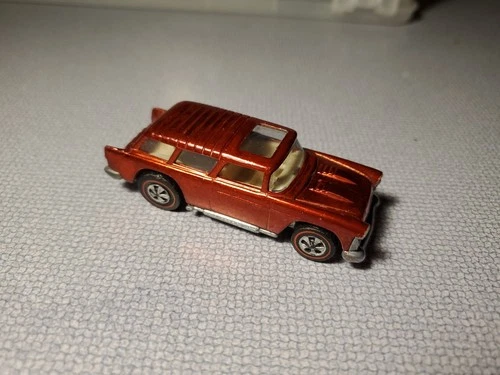 Hot Wheels Redline Classic Nomad Red