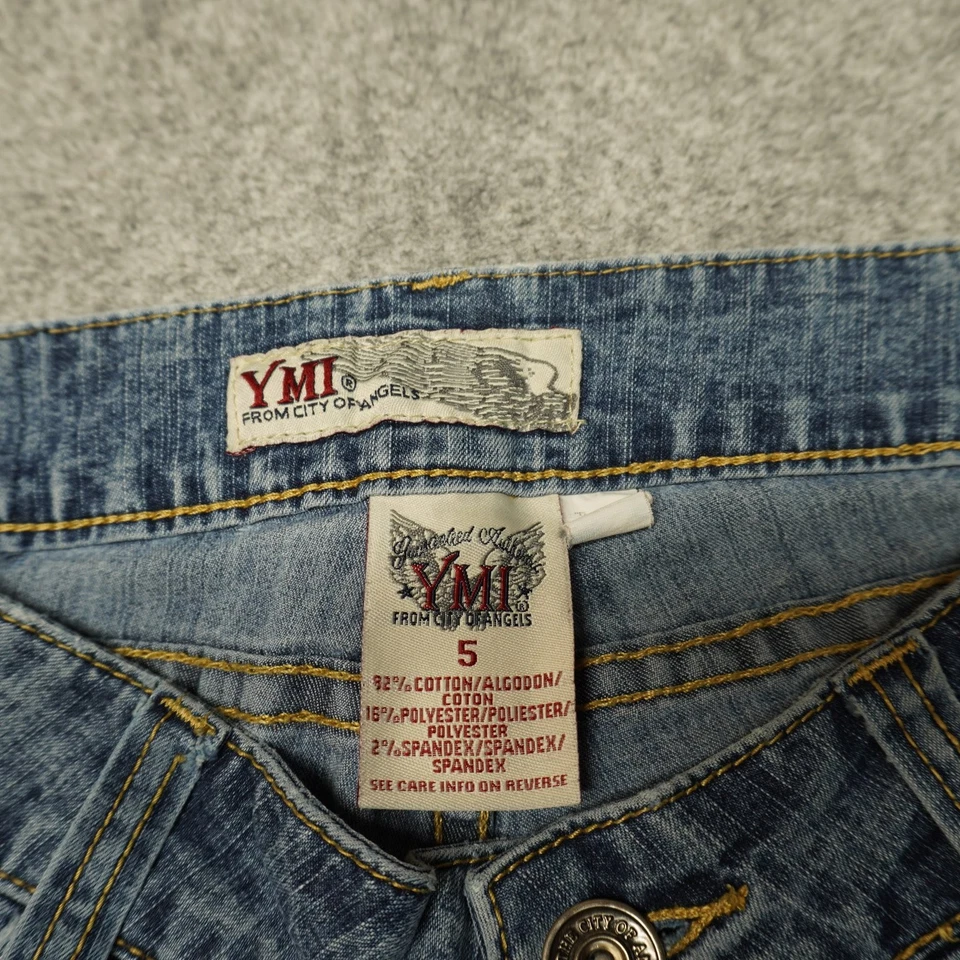 Pantalones de mezclilla para mujer YMI talla 5 azul claro lavado elástico pierna acampanada Foto 3 de 4