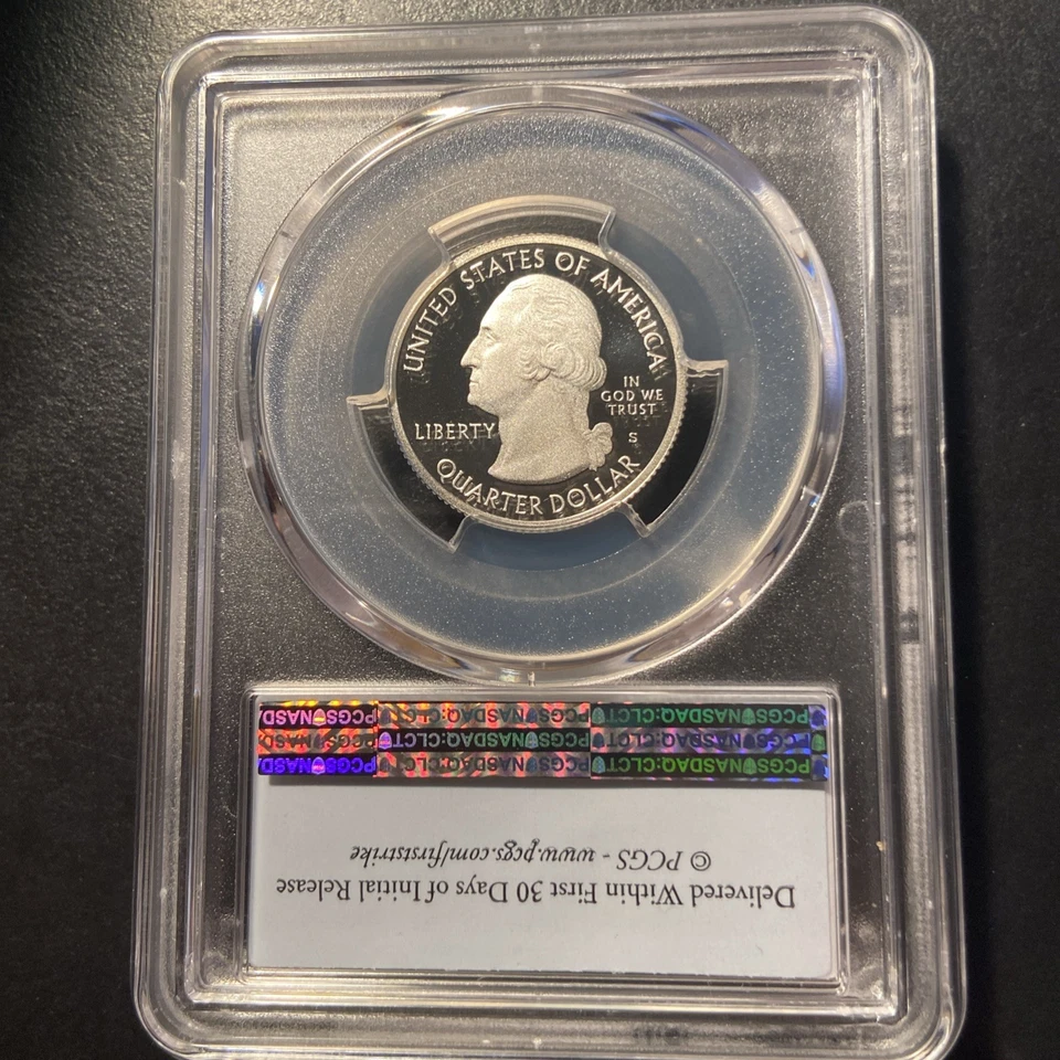 Серебряная монета номиналом 25 центов 2016 S 25C Fort Moultrie NP PCGS PR70DCAM первый удар - Изображение 2 из 2