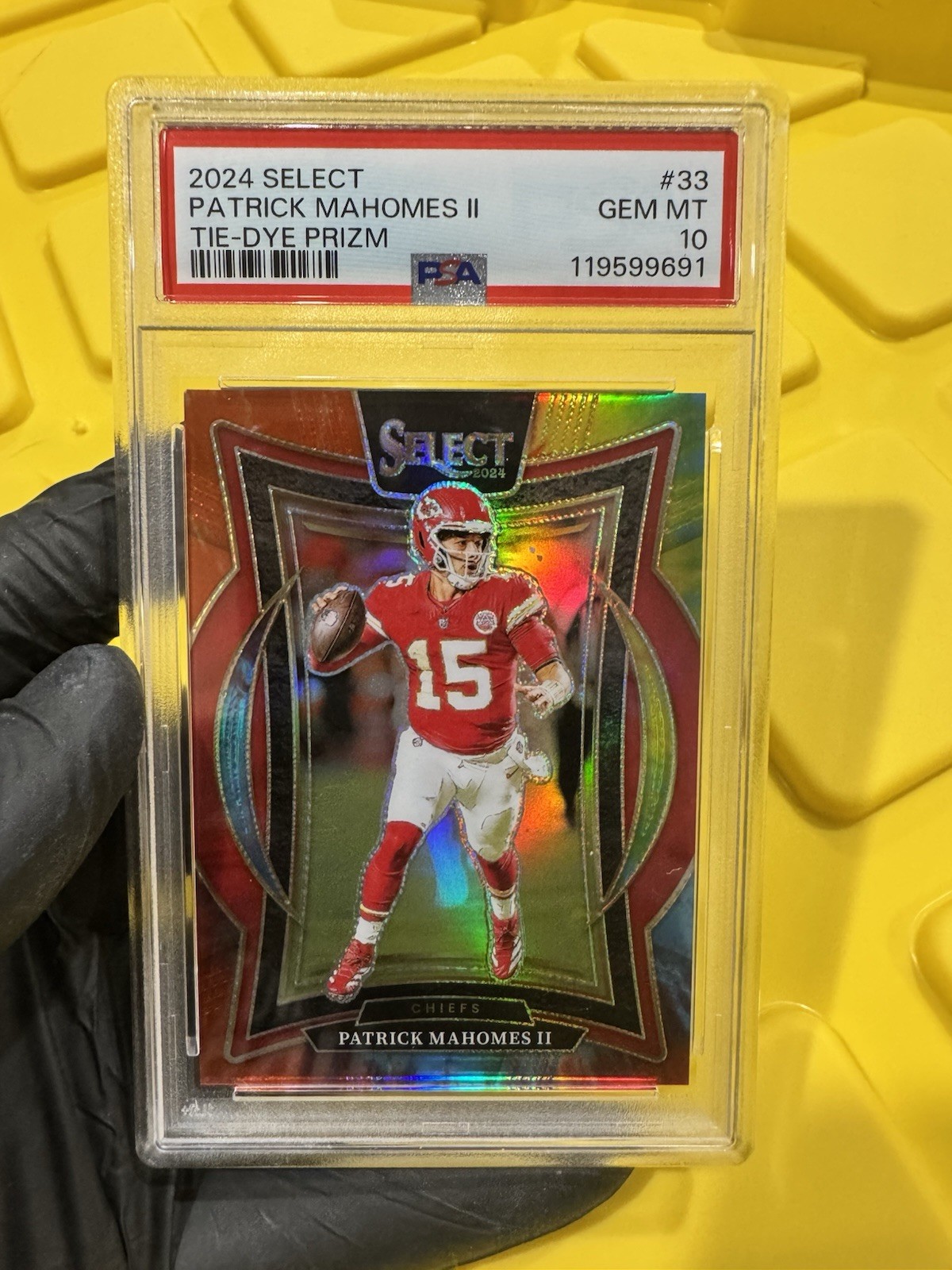2024 Panini Select Concourse Patrick Mahomes #33 Tie-Dye Prizm /25 PSA 10 Gem MT