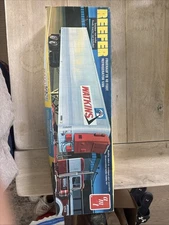 AMT 1/25 Fruehauf 40' Reefer Trailer Watkins Plastic Model Kit AMT1421