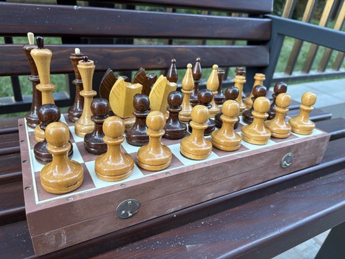 BIG USSR Tournament Wooden Chess set with BIG Plastic board. - Picture 7 of 24