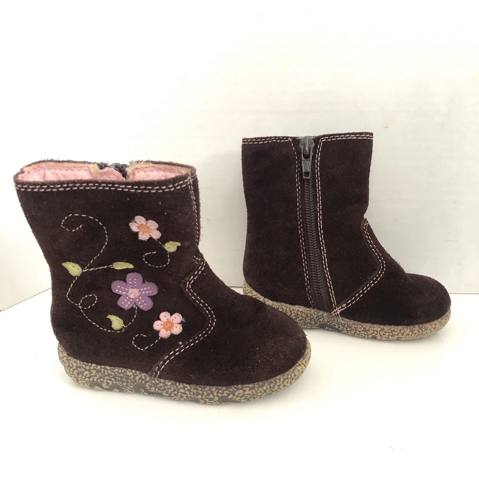 Genuinas Oshkosh Niños Pequeños Niñas Talla 5 Niños Marrón Gamuza Flores Botas Foto 2 de 4