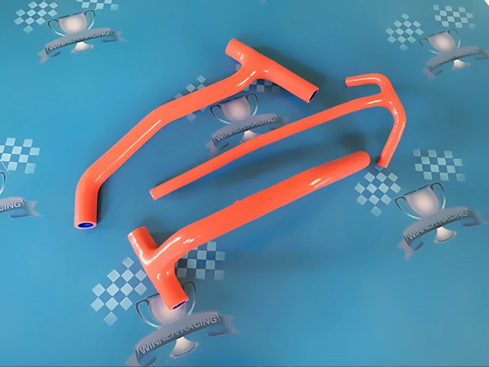 Manguera radiador silicona HUSQVARNA TE610 1992-00;TE410 95-01;TE570 2001-2004 NEGRA Foto 2 de 4