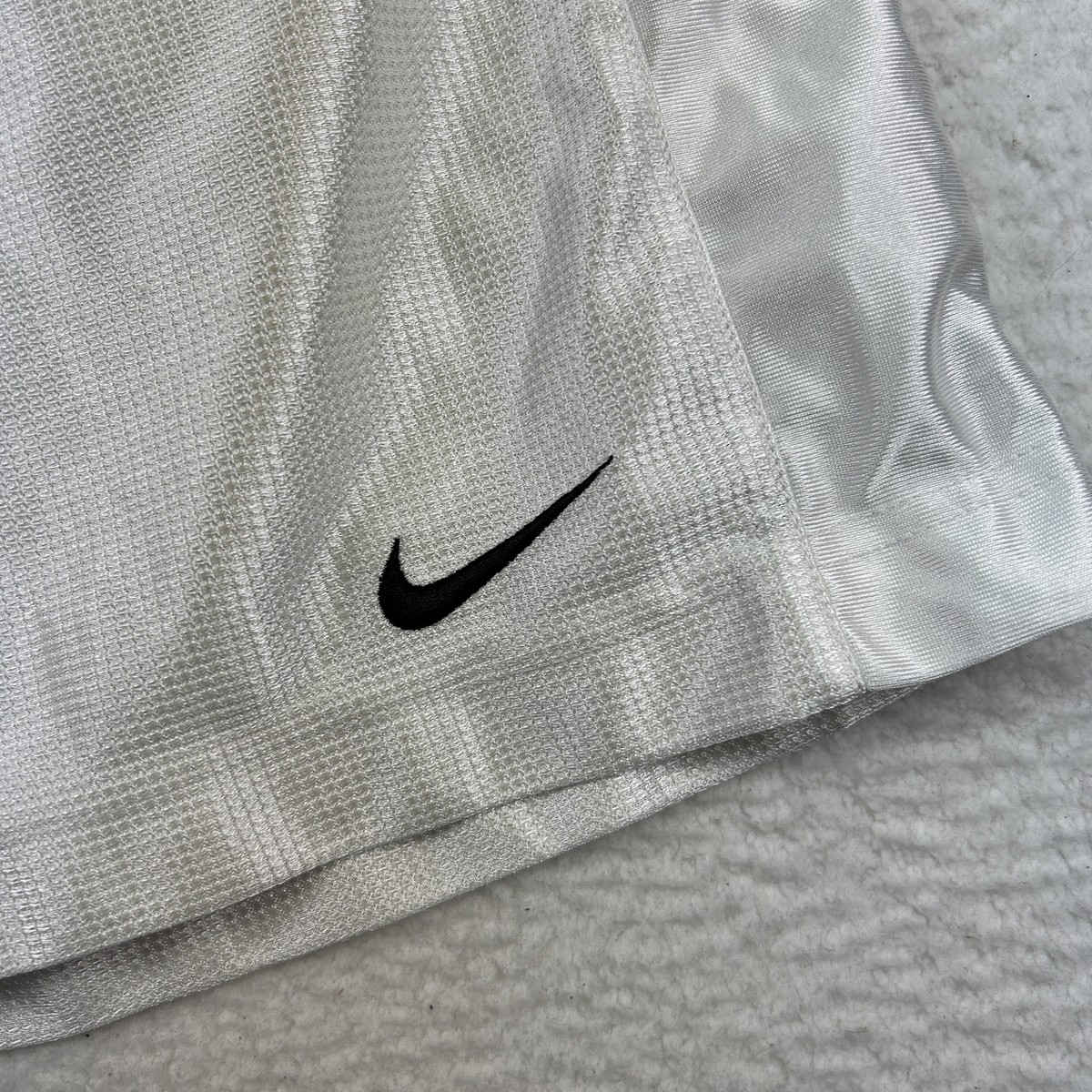 Nike Basketball Shorts Mens Medium Y2K 2000s White Mesh
