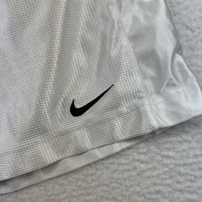 Nike Basketball Shorts Mens Medium Y2K 2000s White Mesh
