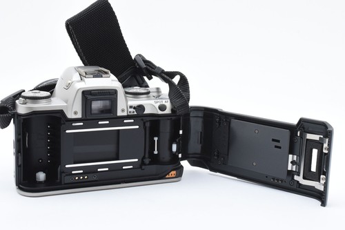 PENTAX MZ-5 35mm SLR Film camera w/28-200 3.8-5.6 macro lens [Exc #2447173 - Picture 13 of 13
