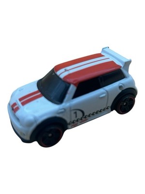 2010 Hot Wheels New Models Mini Cooper S Challenge White/Red w/Black PR5 1:64