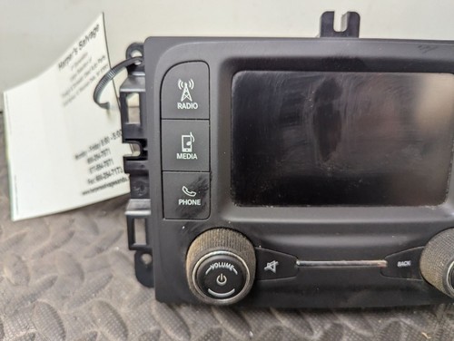 Radio Display And Receiver P07356372860 Fits 15-17 RENEGADE - Picture 2 of 12