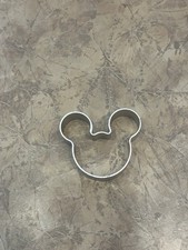 Minnie / Mickey Mouse Cookie Cutter. Ideal for Disney theme cake/cupcakes/cookie