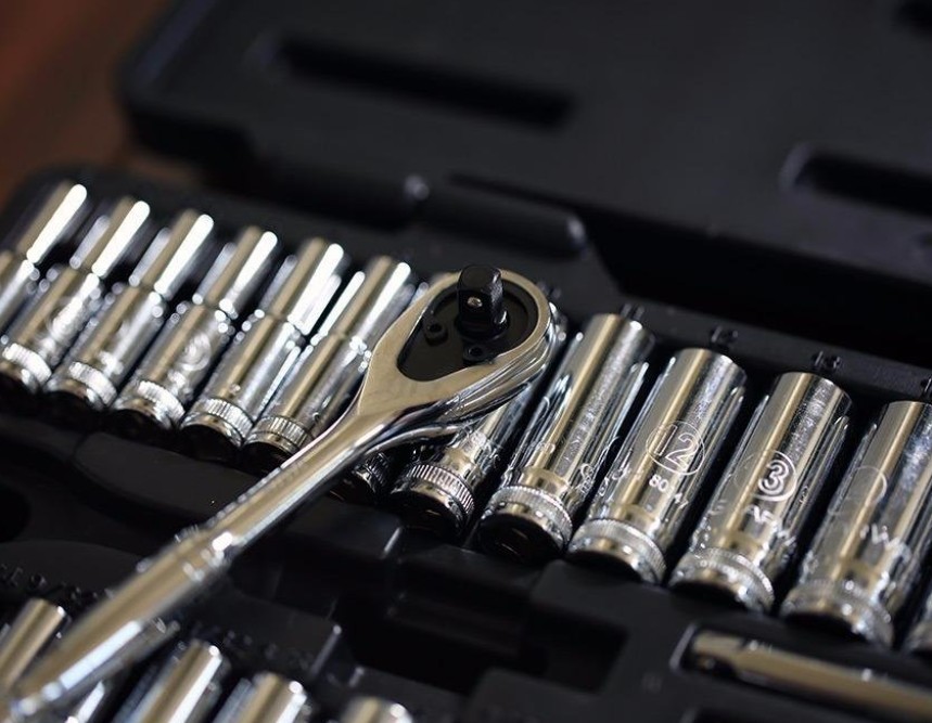 GEARWRENCH 80300P - 51 Pc. 1/4 Inch Drive 6 Pt. 120XP Mechanics Tool Set