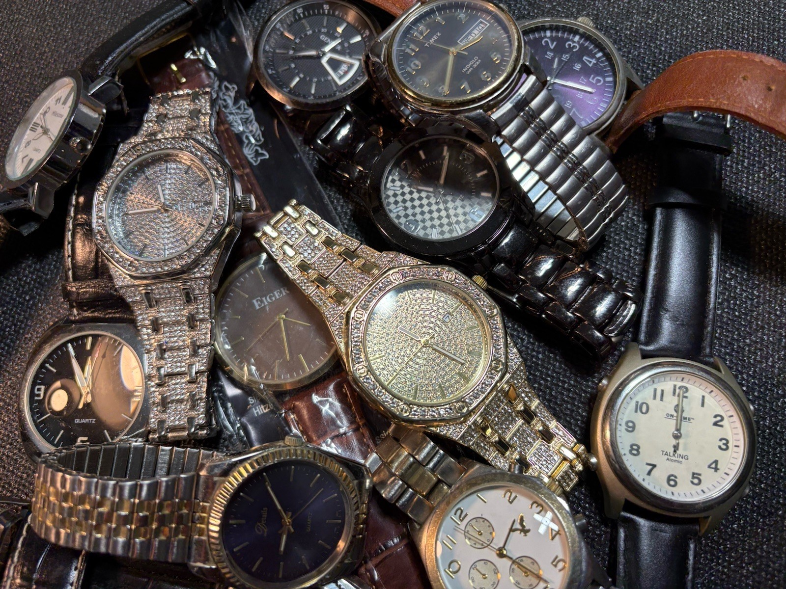 Lot Watch (13) To Untested/Repair Atomic Vintage Of Timex,Geneva,Talking Now Men - vintagewatches.pk
