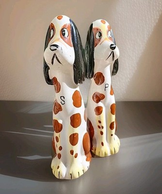   Long Neck Hound Dogs White Brown Spot Dog Salt Pepper Shaks Commodore Japan