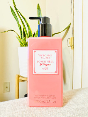 Victoria s Secret Bombshell St. Tropez Fine Fragrance Lotion brand new