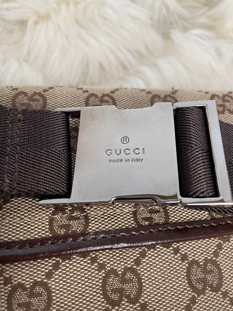 GUCCI GG Canvas Waist Bag Unisex Adjustable Strap Authentic Crossbody Bag thumbnail 5
