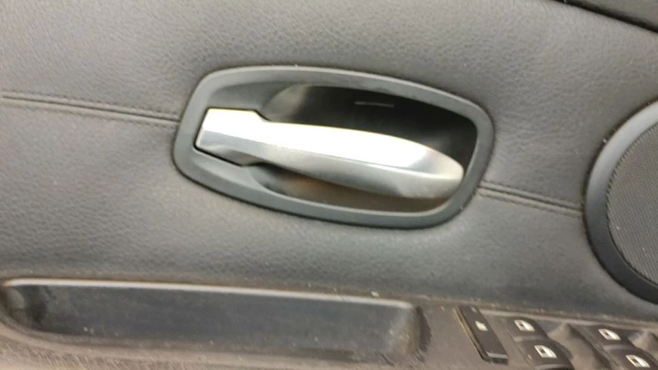 BMW 550I 2008 FR moldura de panel de puerta izquierda Foto 4 de 4