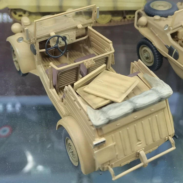 1:35 ARTISAN VW82 Kubelwagen Army Vehicle Plastic Diecast Military Jeep Model - Image 4 of 4