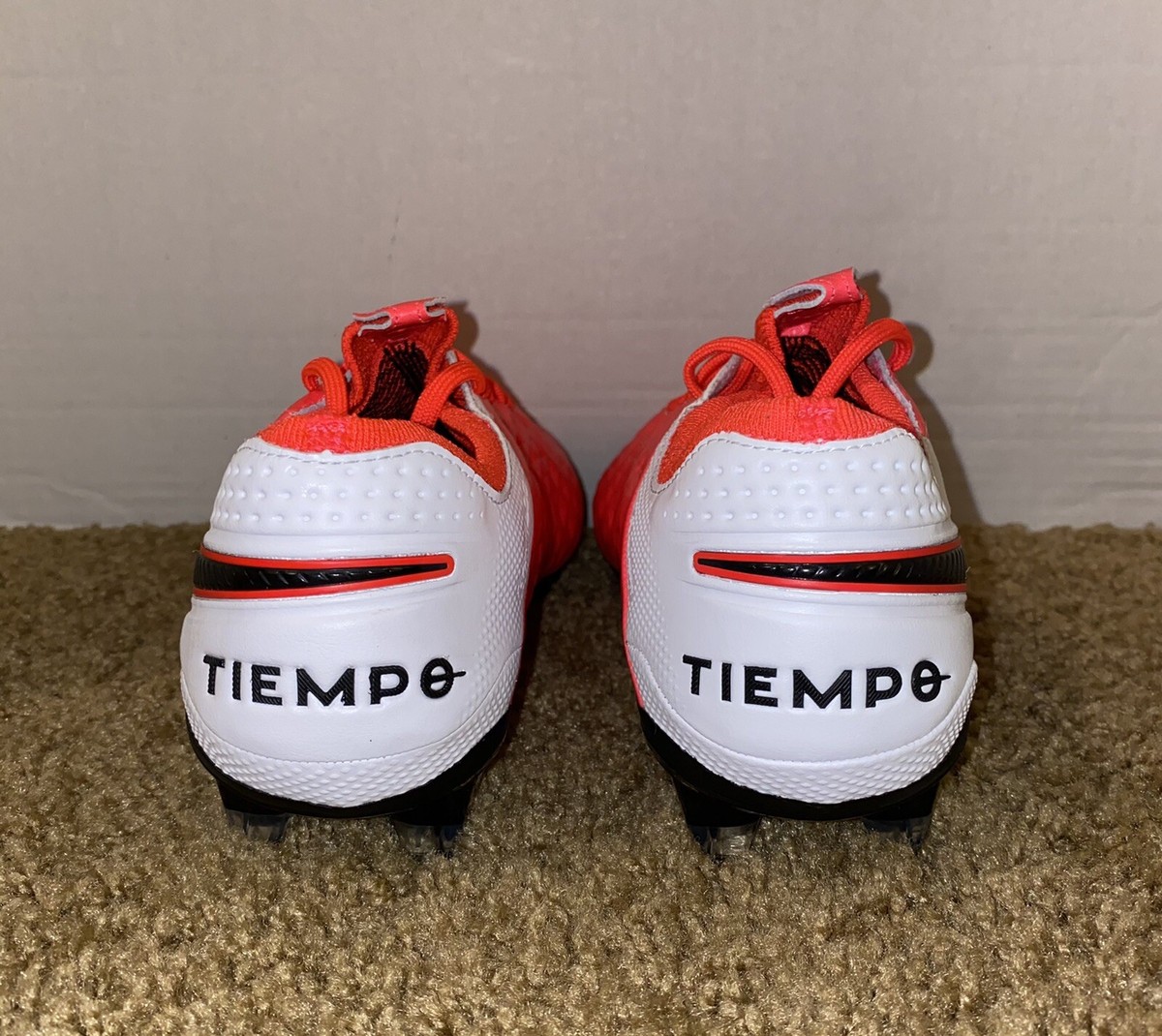Nike Tiempo Legend 8 Elite FG Size Men 6.5 Women 8 Laser Crimson