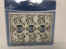BRAINERD Fairhope 3-Gang White Wash Triple Toggle Wall Plate-662664