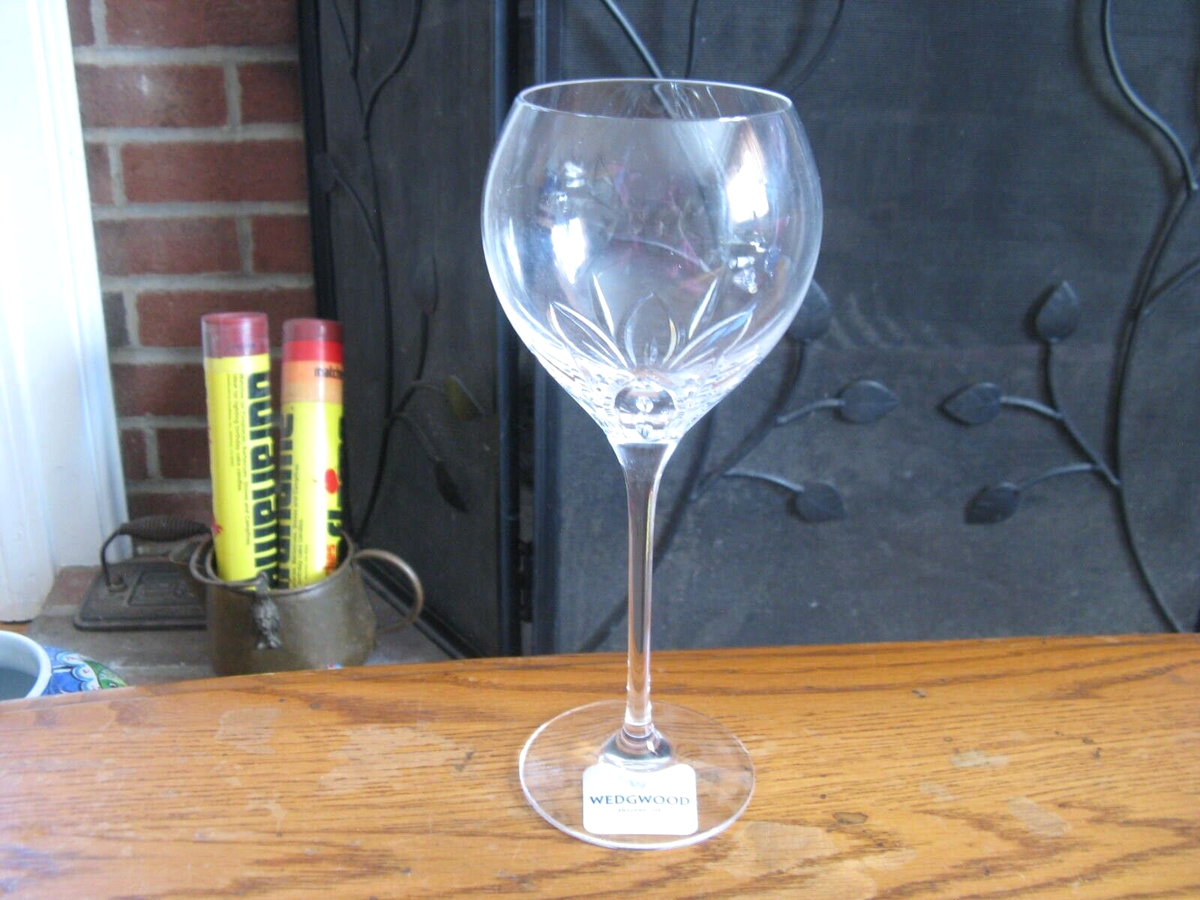 Wedgwood Vera Wang KNIGHTSBRIDGE 8 3/8" Wine Glass