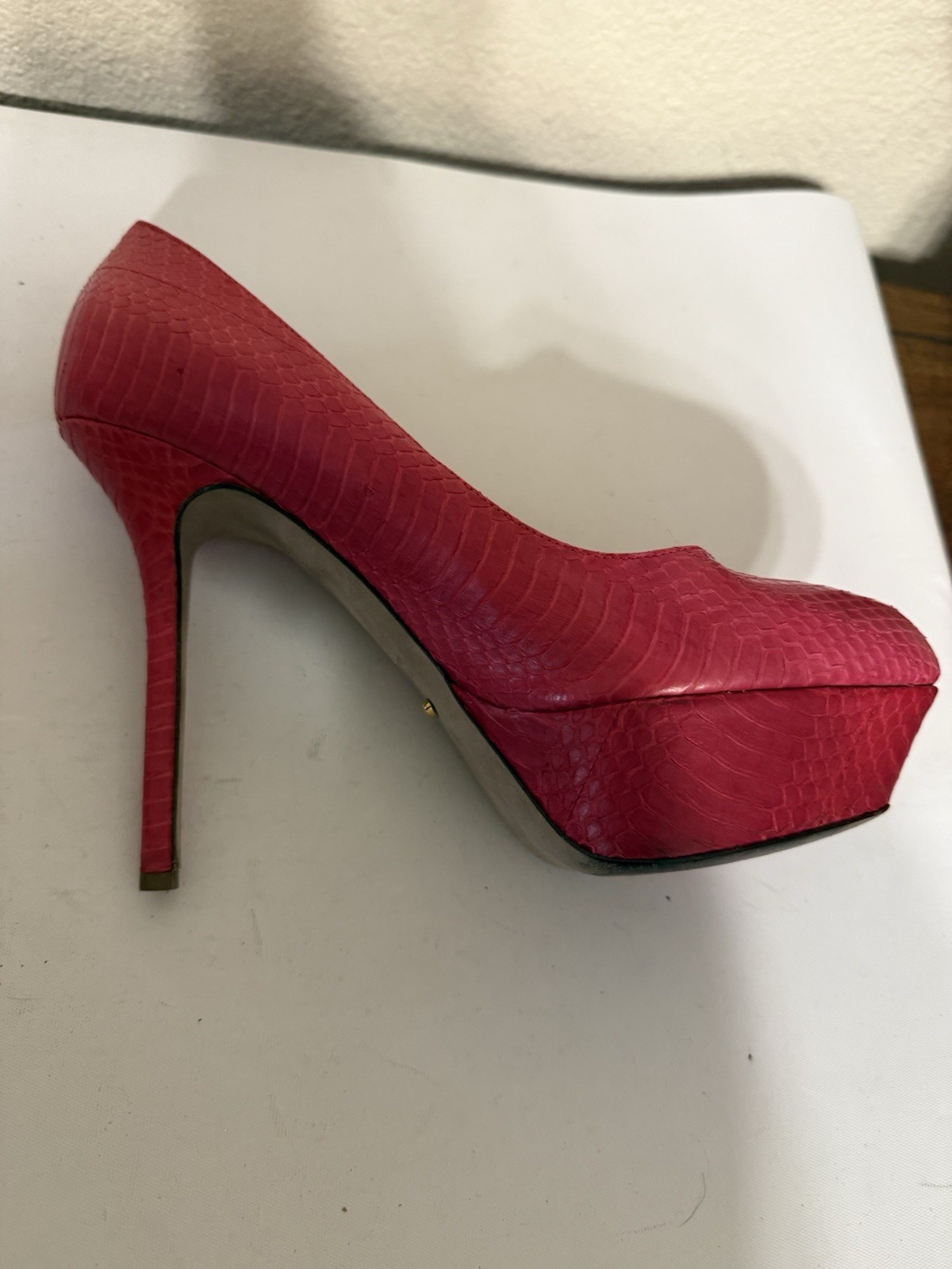 Sergio Rossi Pink Python Round Toe Platform Pumps… - image 5