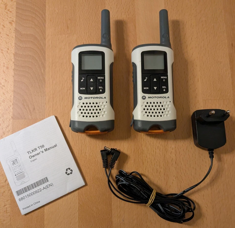 2 x Motorola Walkie Talkie | Funkgerät - TLKR T50