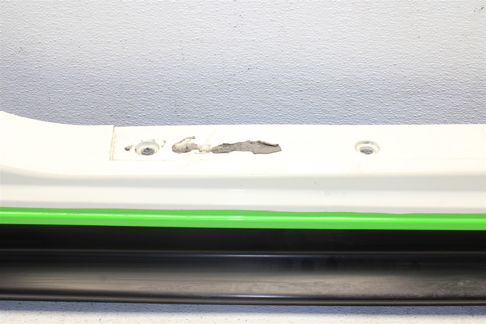 2008-2013 Maserati GranTurismo Right Side Skirt Rocker Panel Cover 08-13