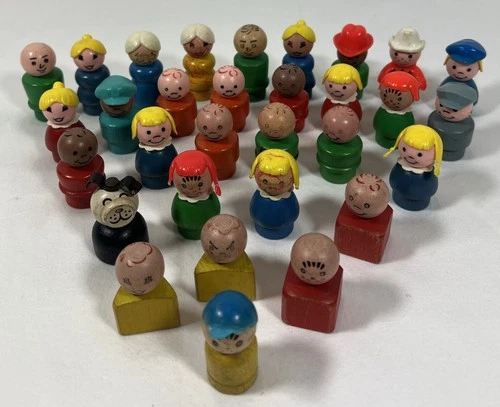 Vintage 1970’s Fisher Price Little People Wooden Figures Lot of 31 Characters