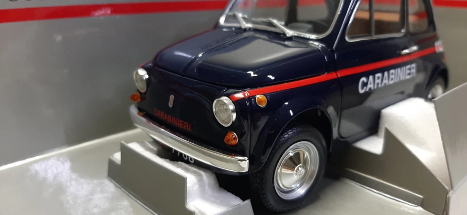 1/18 minichamps fiat 500L carabinieri - Image 3 of 4