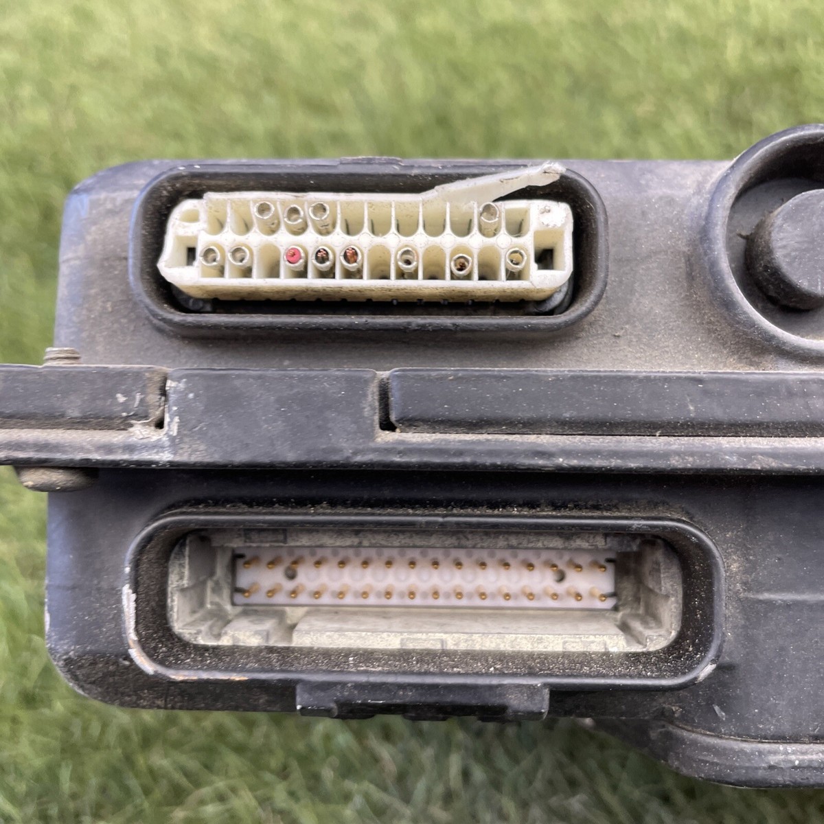 98 99 GMC JIMMY S10 ENGINE COMPUTER BRAIN BOX ECU ECM