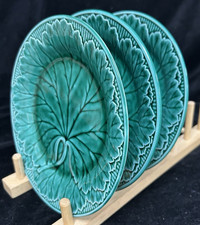 Wedgwood Etruria Barlaston Green Cabbage Leaf Plates (x3) Vintage Majolica VGC