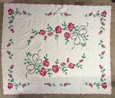 Large BEAUTIFUL Vintage Rose Wreath Applique Antique Quilt Some Stains