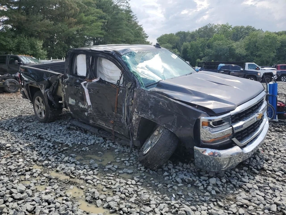 Driver Tail Light Pickup With Box DRW Fits 16-19 SIERRA 3500 PICKUP 3052222 - Image 3 of 4