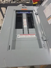 SQUARE D - NF- 100 AMP, 480/277 V, 3Ø M.L.O. PANEL 4 WIRE MAIN LUG