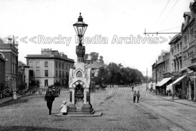 Vre-73 Trinkbrunnen, Regent Square, Northampton, Northamptonshire. Foto