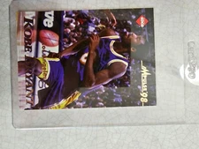 1998 collectors edge Mpulse Kobe Bryant no.86 