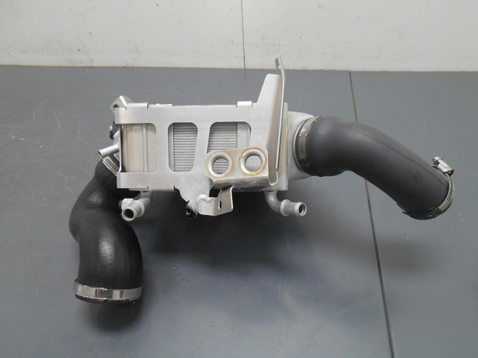 2020 19 20 McLaren 600LT 600 LT Left Turbo Intercooler #8738 C1