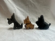 vintage set of 3 hand carved sitting dogs 2 black i cream SCOTTIES SCOTTYS cute