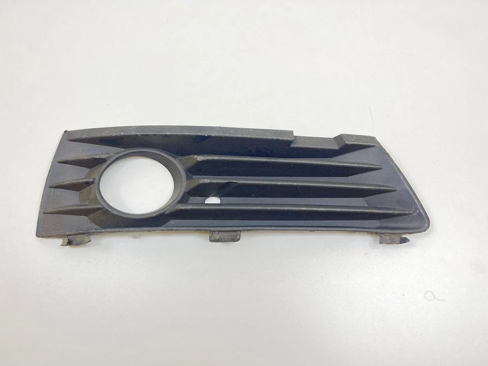 Opel Zafira B 2007 Unteres Gitter dreiteilig vorne F0513988 MTL7115 - Bild 1 von 3