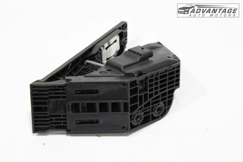 2015-2023 MERCEDES BENZ C300 W205 ПЕДАЛЬ ГАЗА УСКОРЕНИЯ С ДАТЧИКОМ OEM - Изображение 4 из 4