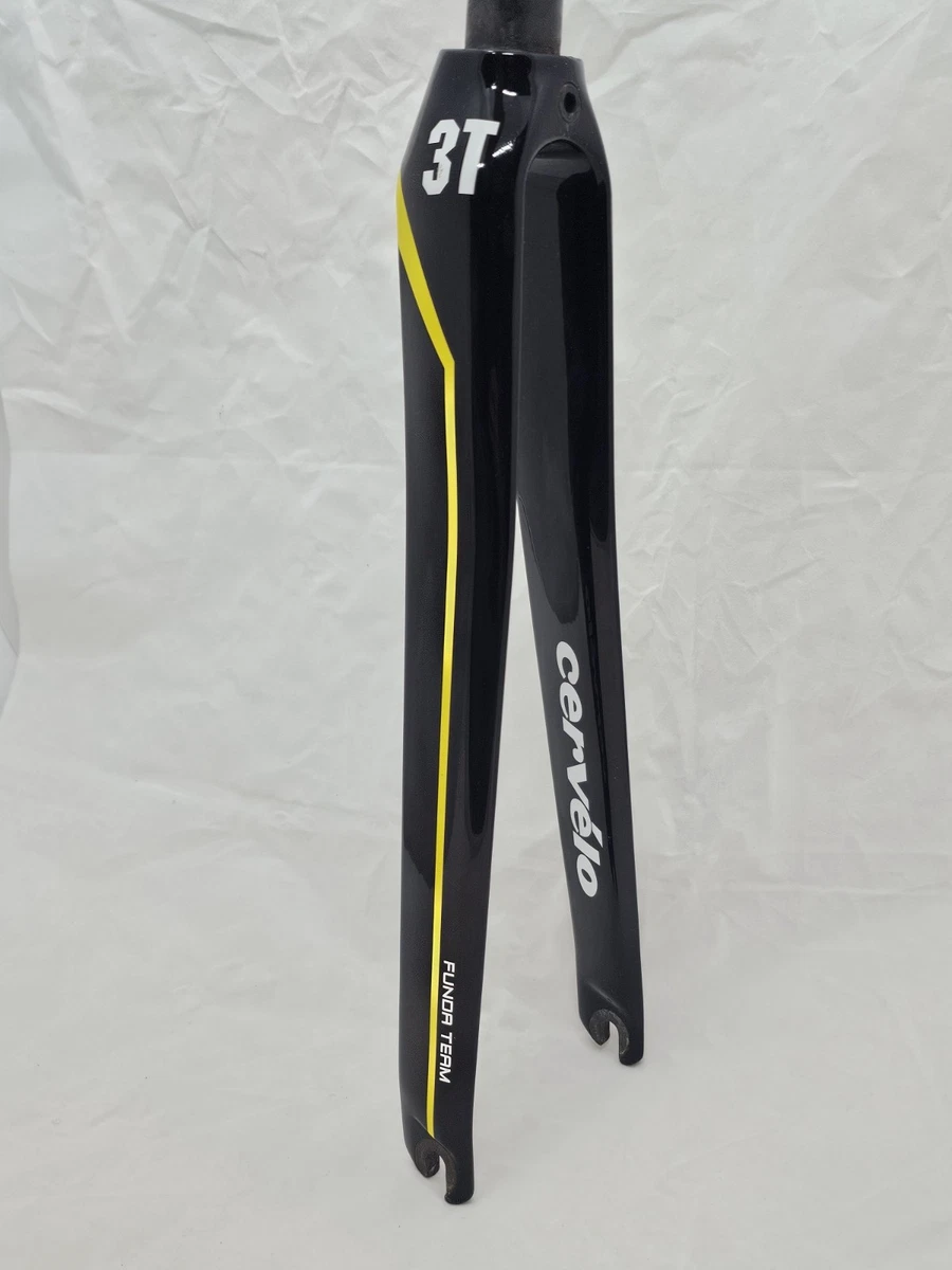 パーツ 3T FUNDA TEAM STEALTH 700C Rake 43 1-1/8 3T QR Fork Rigida Team Stealth - 700c x 46mm Rake : Amazon.com.au