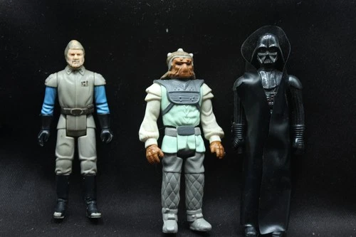 Lot of (3) Vintage  Star Wars  Figures: (B59)