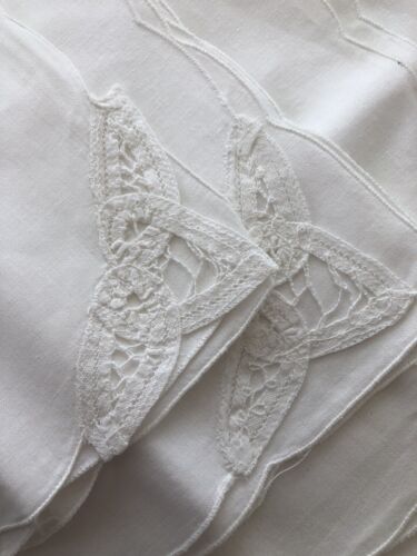 8 Unbranded 16” Sq White Linen Blend Lace Trimmed Napkins NWOT - Picture 3 of 5