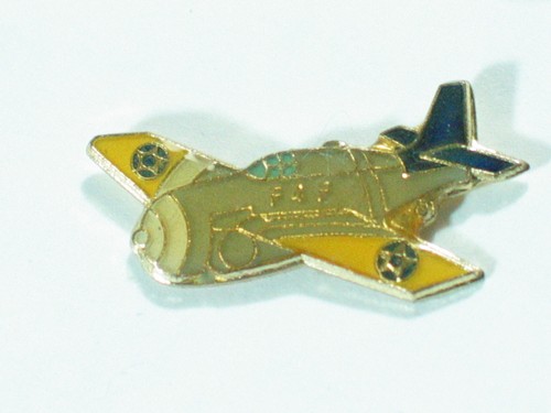 Vintage F-4F Wildcat Fighter Military Aircraft Pin, Lapel Pin, Tie Tack - Picture 2 of 3