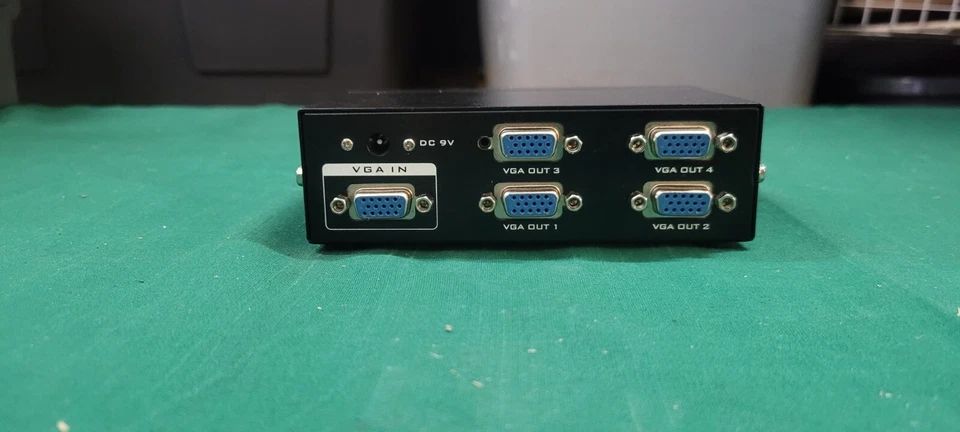 VGA Splitter 4 port 350 MHz - Image 3 of 4