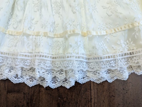 VTG/USA Ivory Lace Special Occasion "Jessica McClintock DRESS" x size 5, PREOWN - Picture 4 of 24