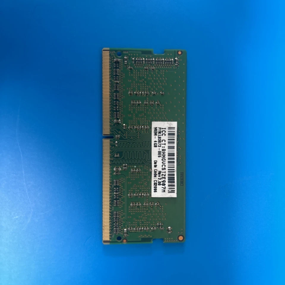 MTA4ATF51264HZ-3G2J1 GENUINE MICRON LAPTOP MEMORY 4GB PC4-2400T-SC0-11 #3CC - Image 2 of 4