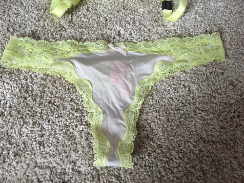 Victoria's Secret Dream Angels Bra And Panty Set 36D Medium Panty Green Foil NW - Picture 3 of 4