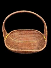 VTG LARGE WOVEN WICKER RATTAN GATHERING FLOWER BASKET